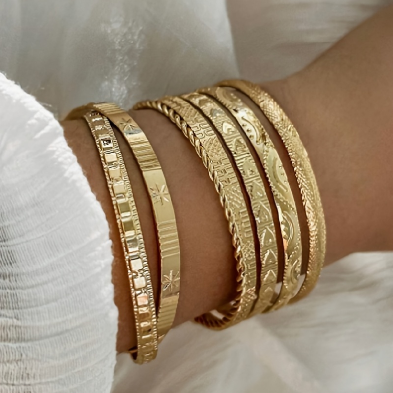 Image of 7pcs Fashionable Metal Heart And Star Pattern Open Bracelet Jewelry Set Suitable For Party, Daily Wear, Gift