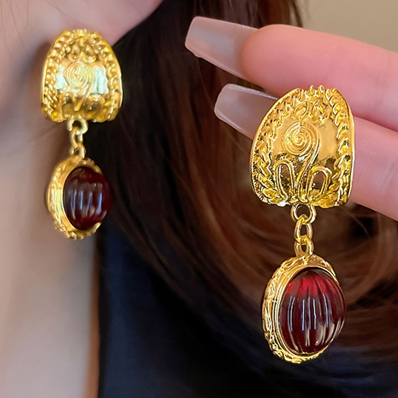 

A Pair Of Vintage Court Earrings, 18k Gold Plated, , Set With Red Artificial Stone, Suitable For Dinner Party Decoration Engagement Wedding Jewelry