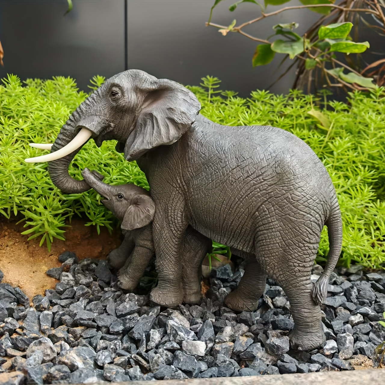 Image of A Resin Sculpture Ornament Of A Mother Elephant And A Baby Elephant, Room Decoration, Holiday Gifts, Living Room Entrance, Bookshelf, Wine Cabinet, Tv Cabinet Decoration
