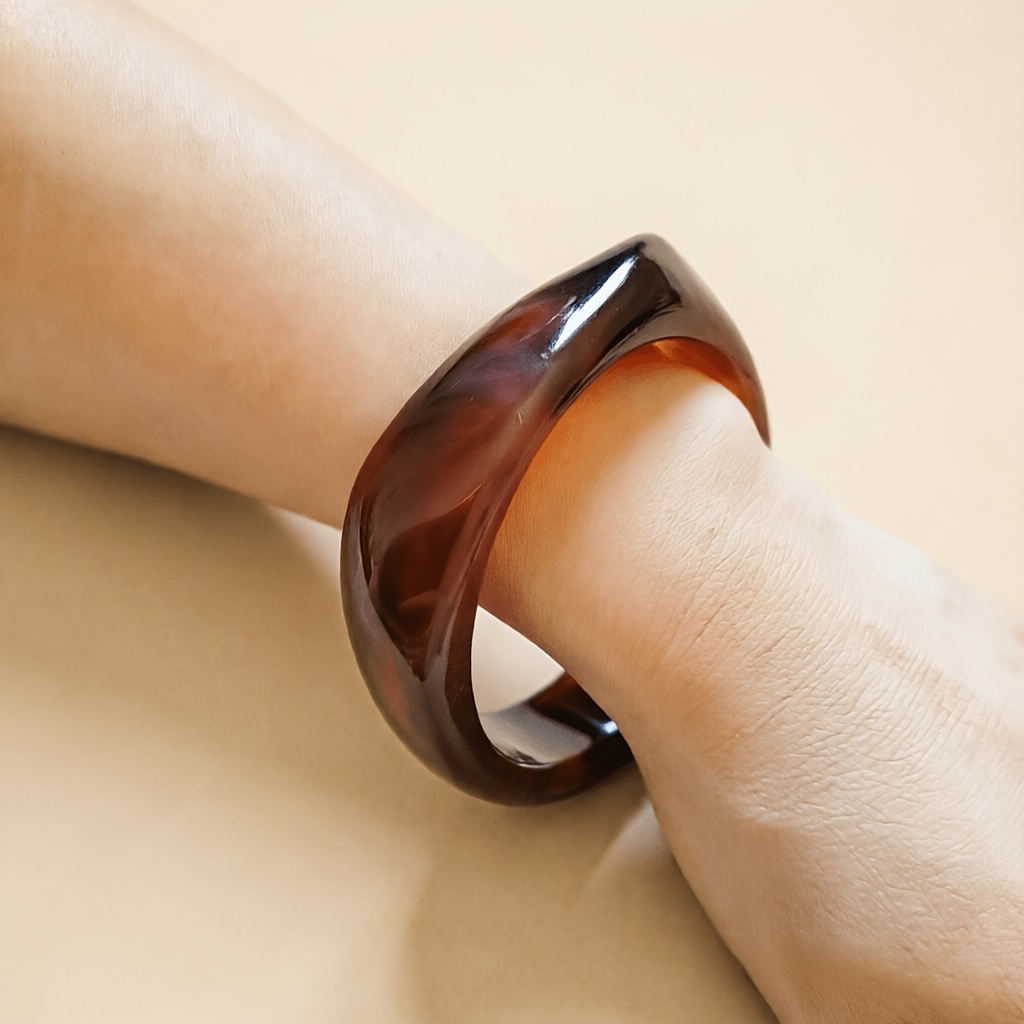 Vintage Simple Versatile Irregular Resin Bracelet