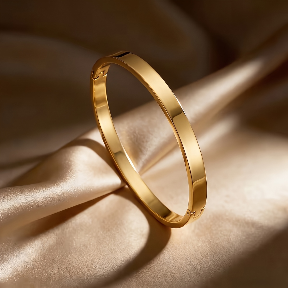 3pc Vertical Stripe Embossed Golden Thin Bracelet Set