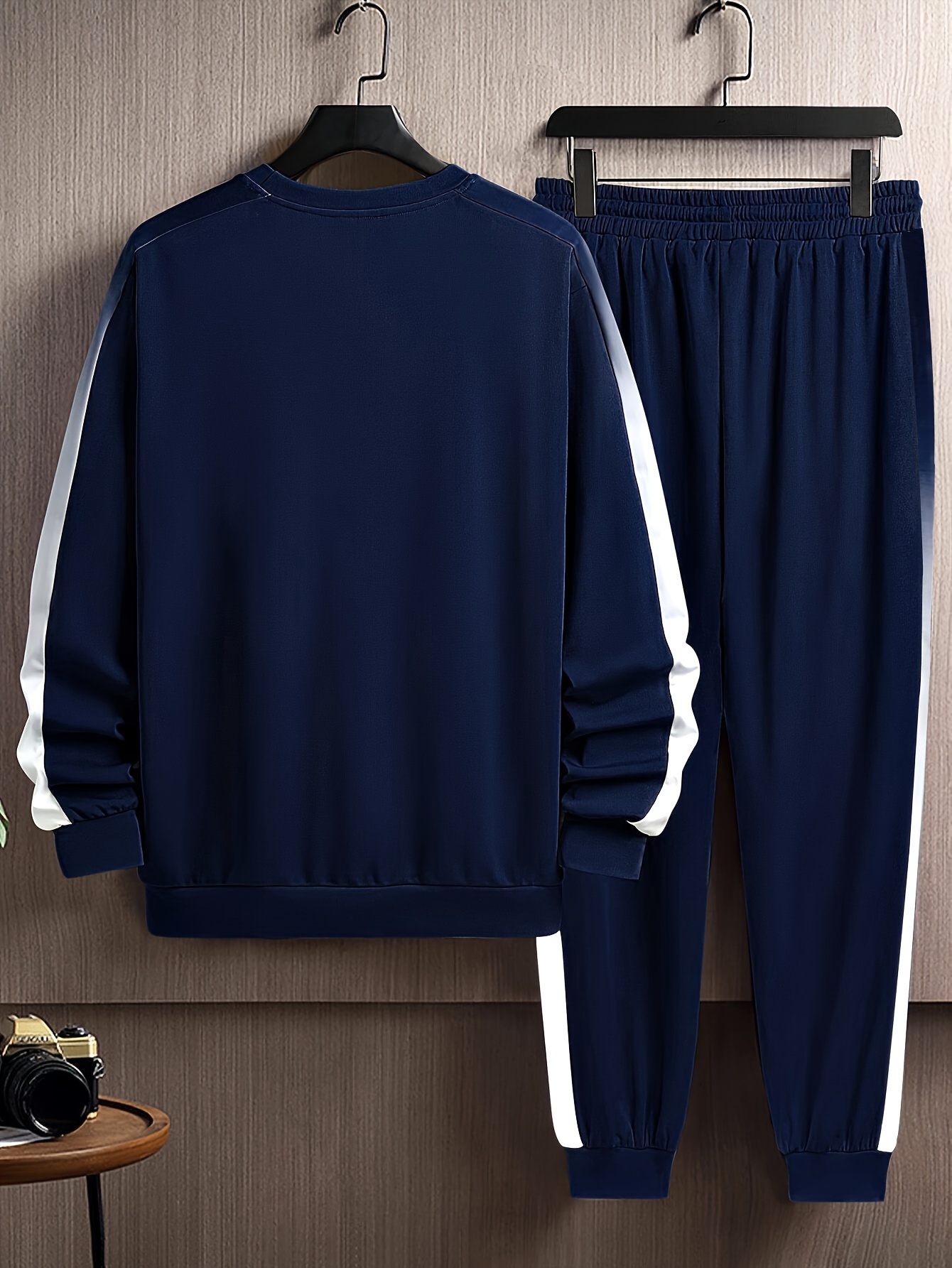 Men Solid Sweatshirt & Sweatpants