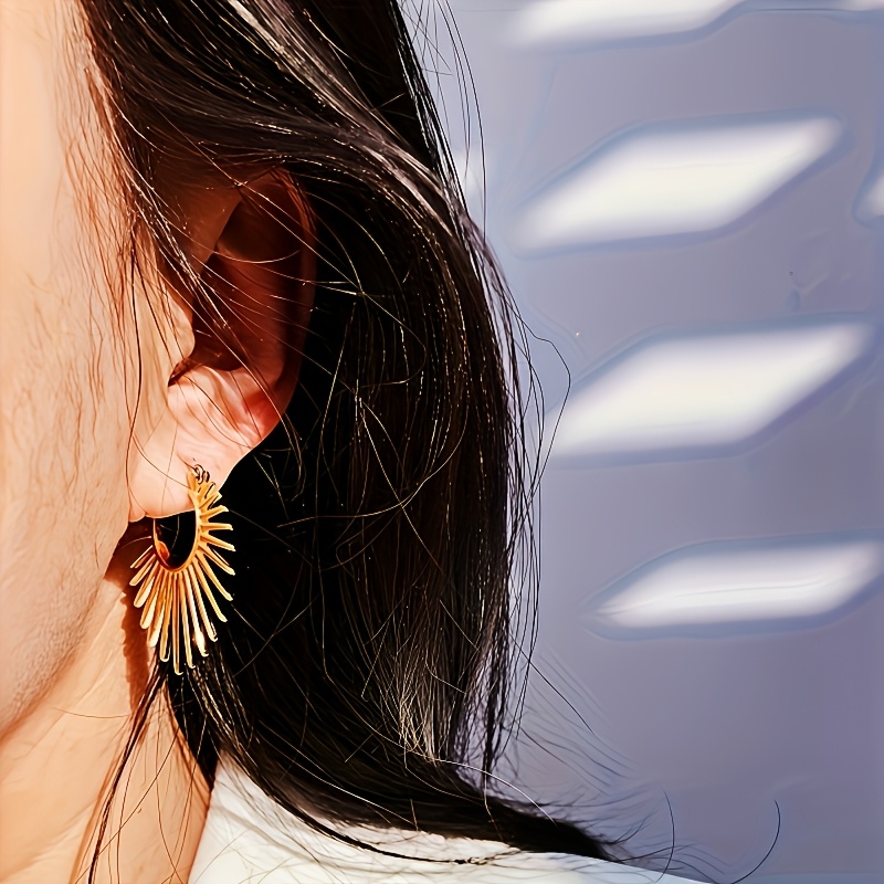 2pcs Hypoallergenic Golden Sunflower Earrings for Women
