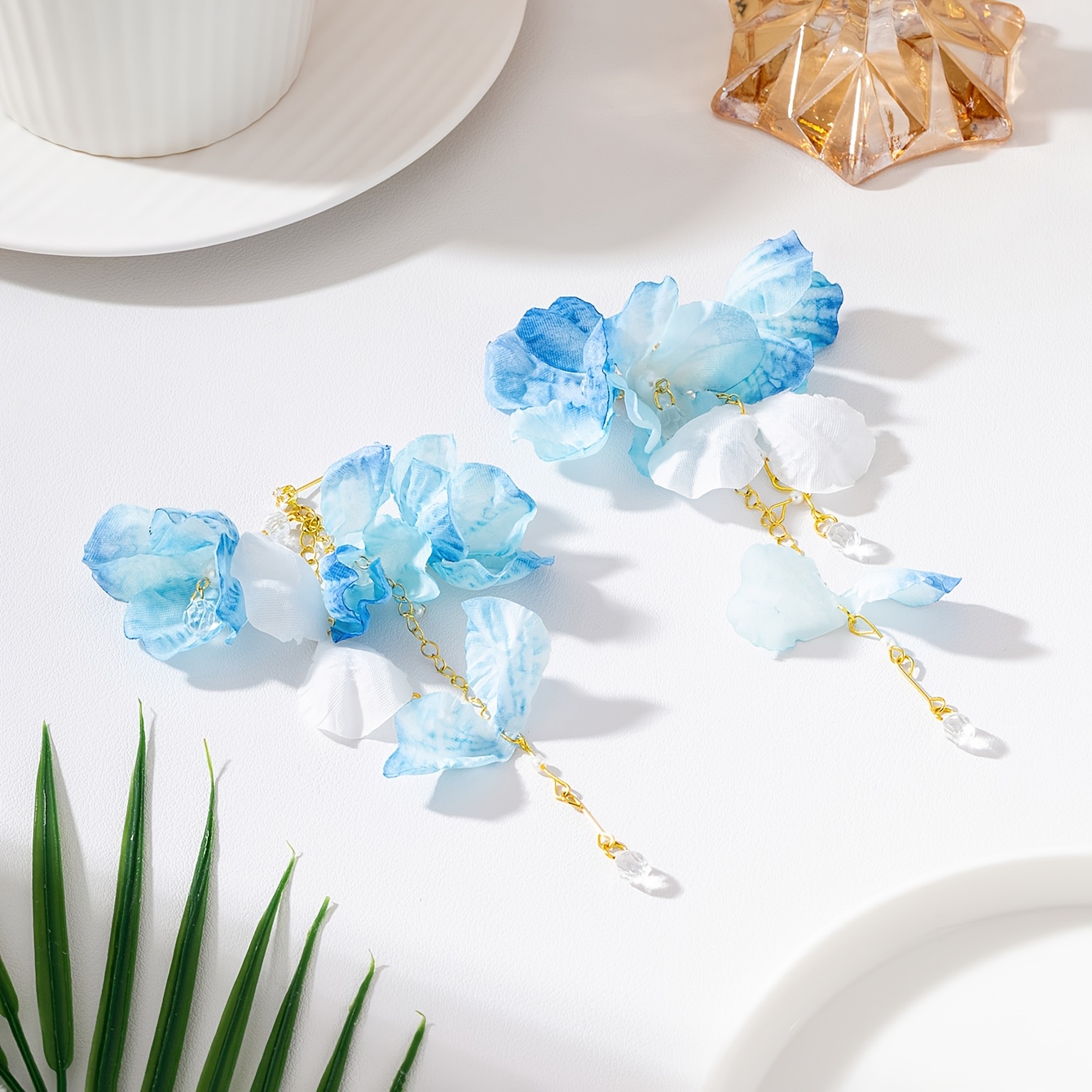 TEMU A Pair Of Summer Temperament Gentle And Niche Design Sense Forest Romantic And Gradient Blue Fabric Flower Shaped Pendant Earrings