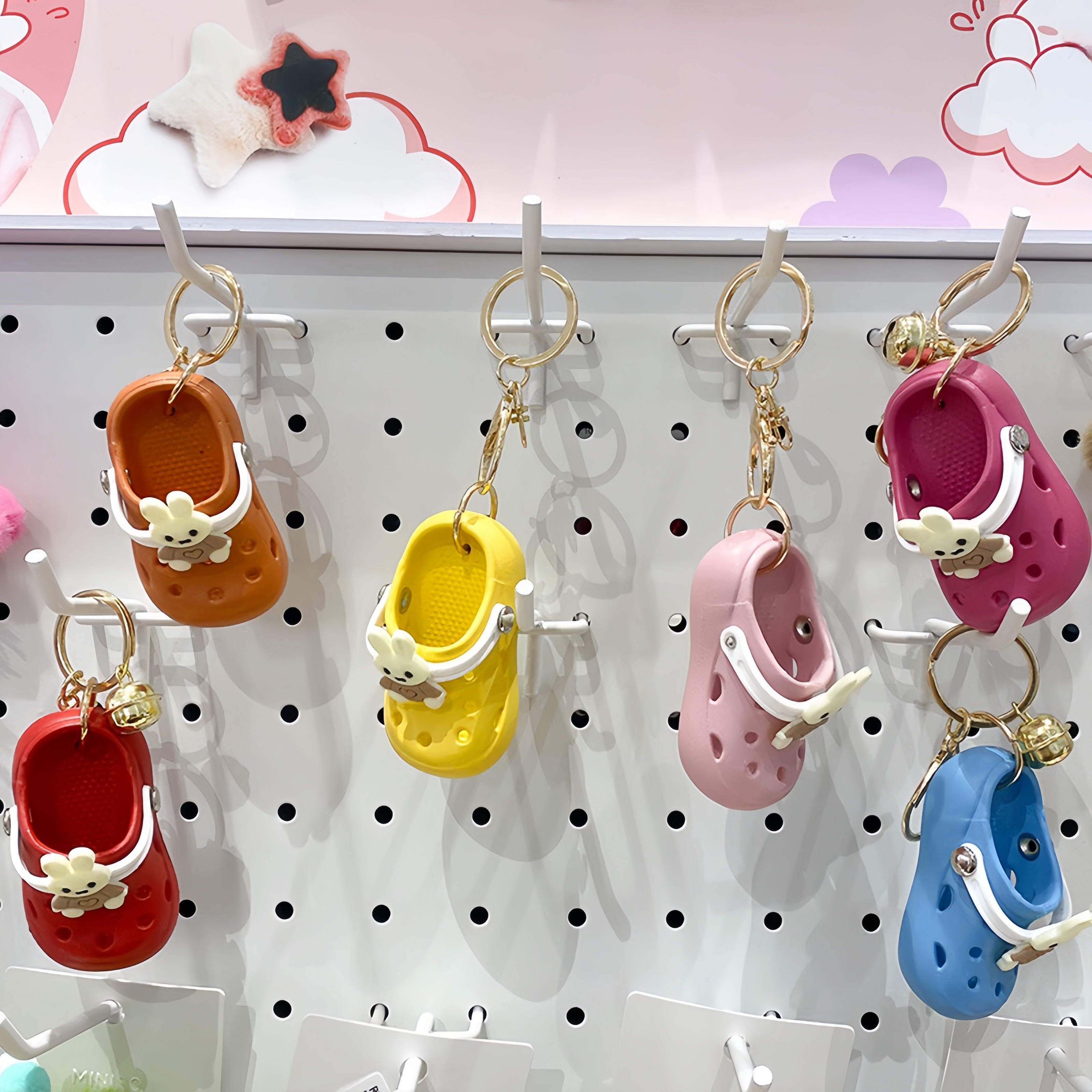 

1pc Cute Cartoon Rabbit Slipper Keychain Animal Hole Shoe Key Chain Ring Bag Backpack Charm Women Daily Use Car Key Pendant Easter Decor