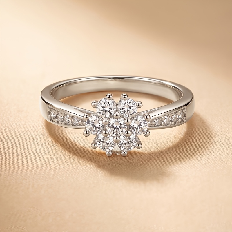 Retro Classic Style Cluster-Set Ring with Synthetic Zirconia