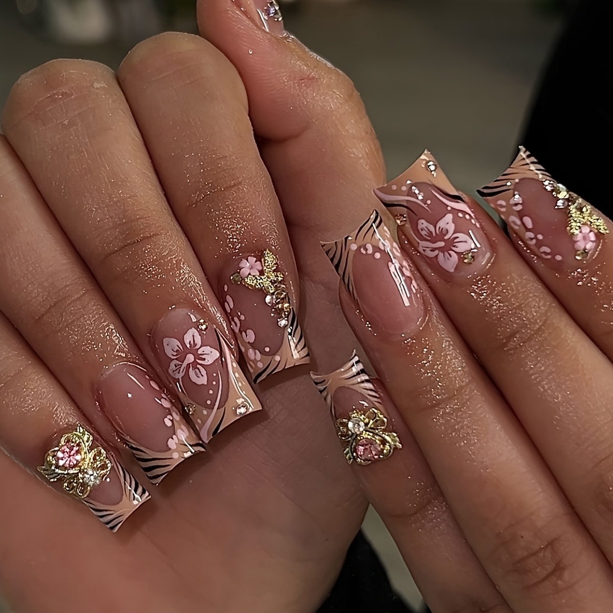 TEMU 24pcs Chic Striped & Glitter Press-on Nails Kit - Short Square, French Tip Design With Jelly Adhesive & Nail File Included For All Women