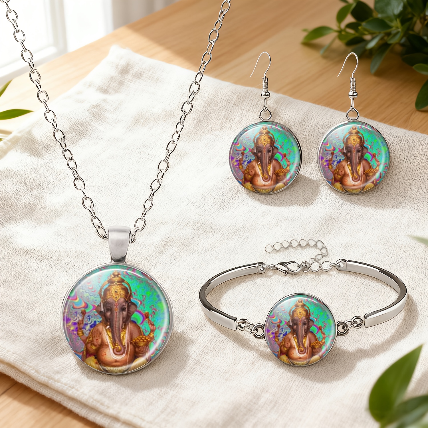 4pcs Glass Inlaid Elephant Head Jewelry Set for Women