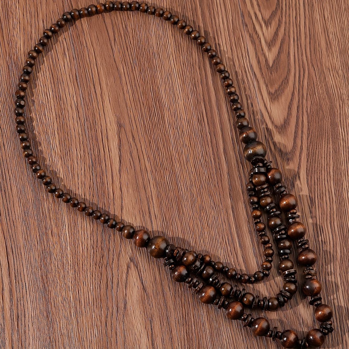 E-shop Neuer Bohemian Vintage-Stil Klassische Mode Vielseitige Handgefertigte Kokosnussschalen Geflochtene Mehrschichtige Halskette