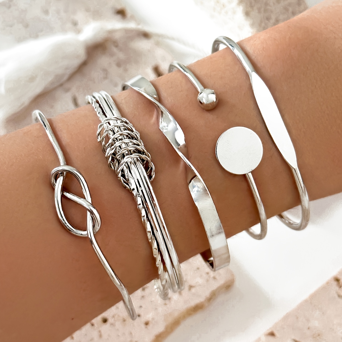 5pcs Set, Iron Hoop Open Bangle Set, Simple, Elegant, And Sexy Open-ended Versatile Stackable Bangle Set