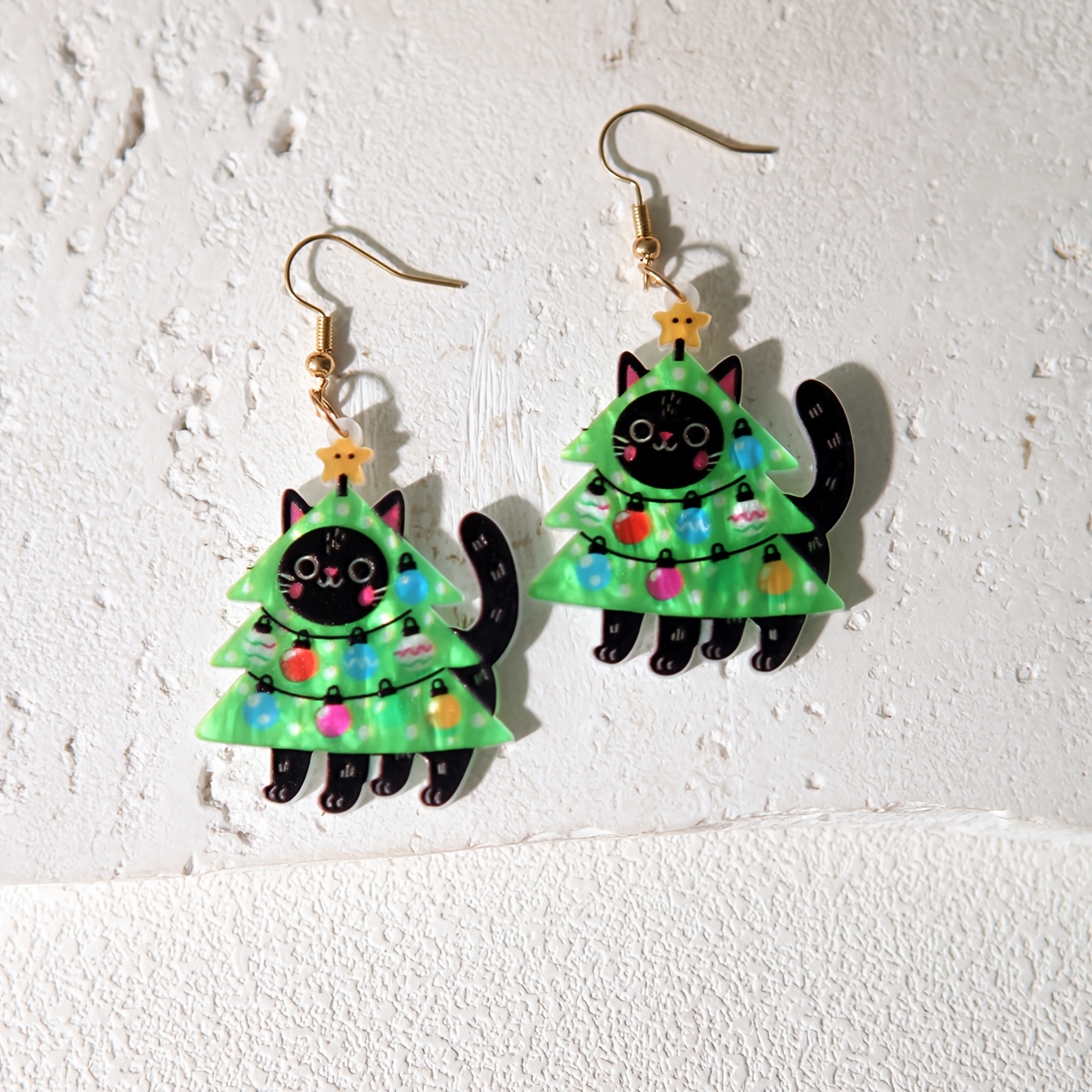 TEMU Pendientes divertidos y con declaraciones, pendientes , Navidad Halloween, pendientes acrílicos de verde, nuevos pendientes colgantes de otoño e