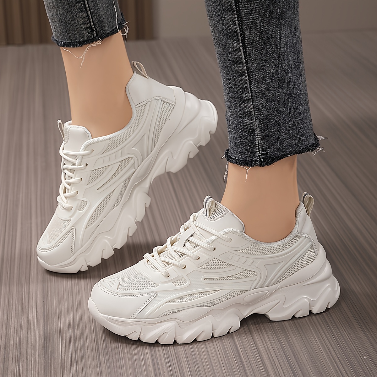 women's thick soled mesh sports shoes stylish dad shoes lace