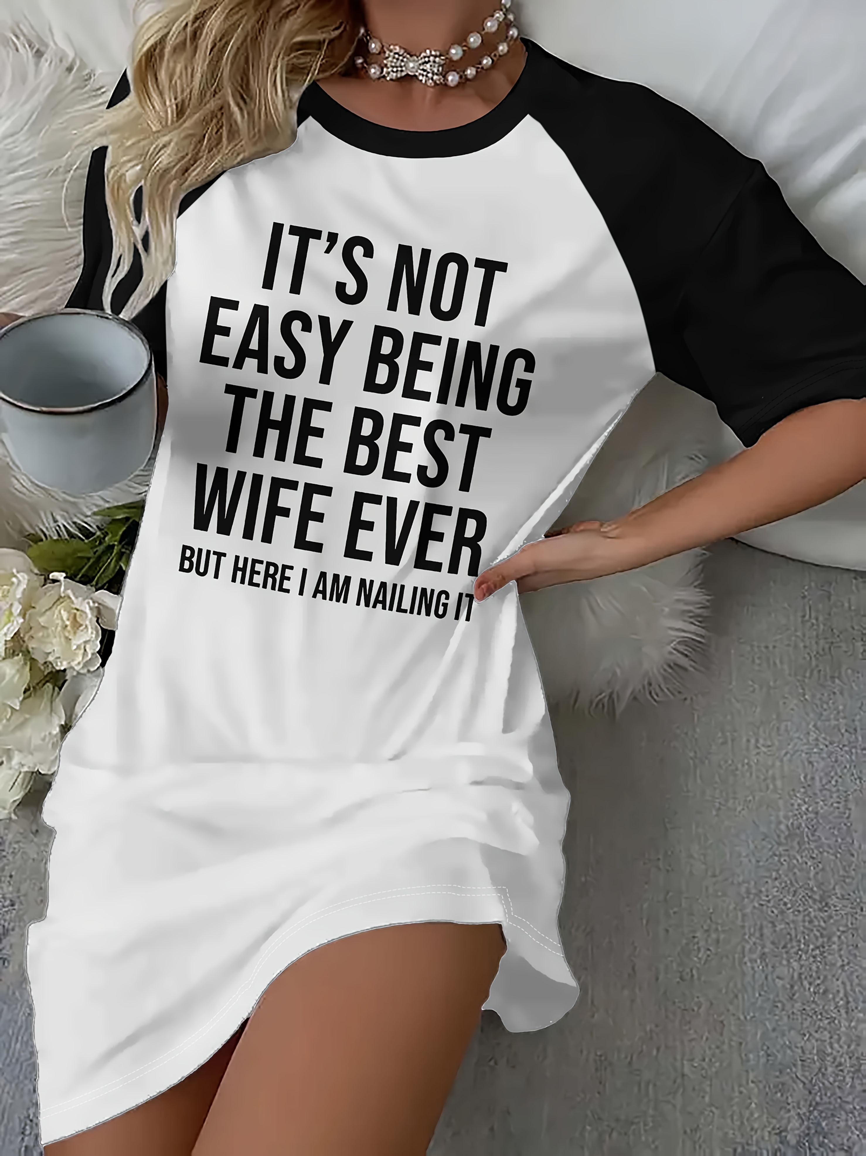 Hot Letter Printing Long Edition T-Shirt Sleeve Color Contrast Design Dress Black And White Color Printing