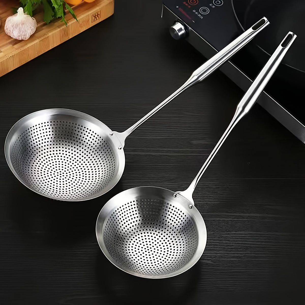 

1pc Stainless Steel Kitchen Skimmer, Large Hole Long Handle Strainer Spoon, Thickened Anti-scalding, Rust-resistant For Hot Pot, Noodles, Frying, Oil Draining