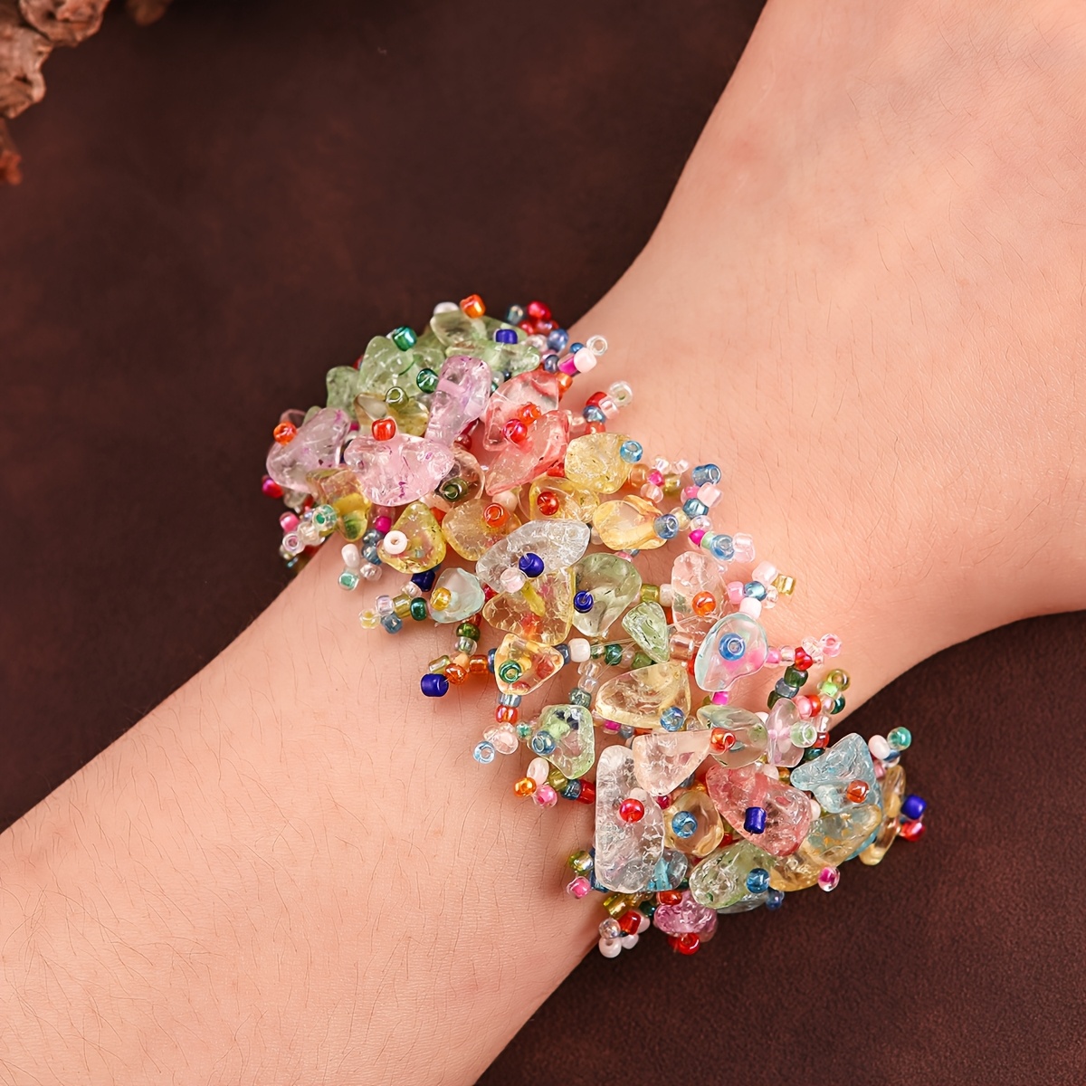 E-shop 1 Stück Bohemian Retro Armband für Damen – Elastische geflochtene Natursteinperlen mit unregelmäßigen bunten Mustern, Mehrfarbige Optionen für