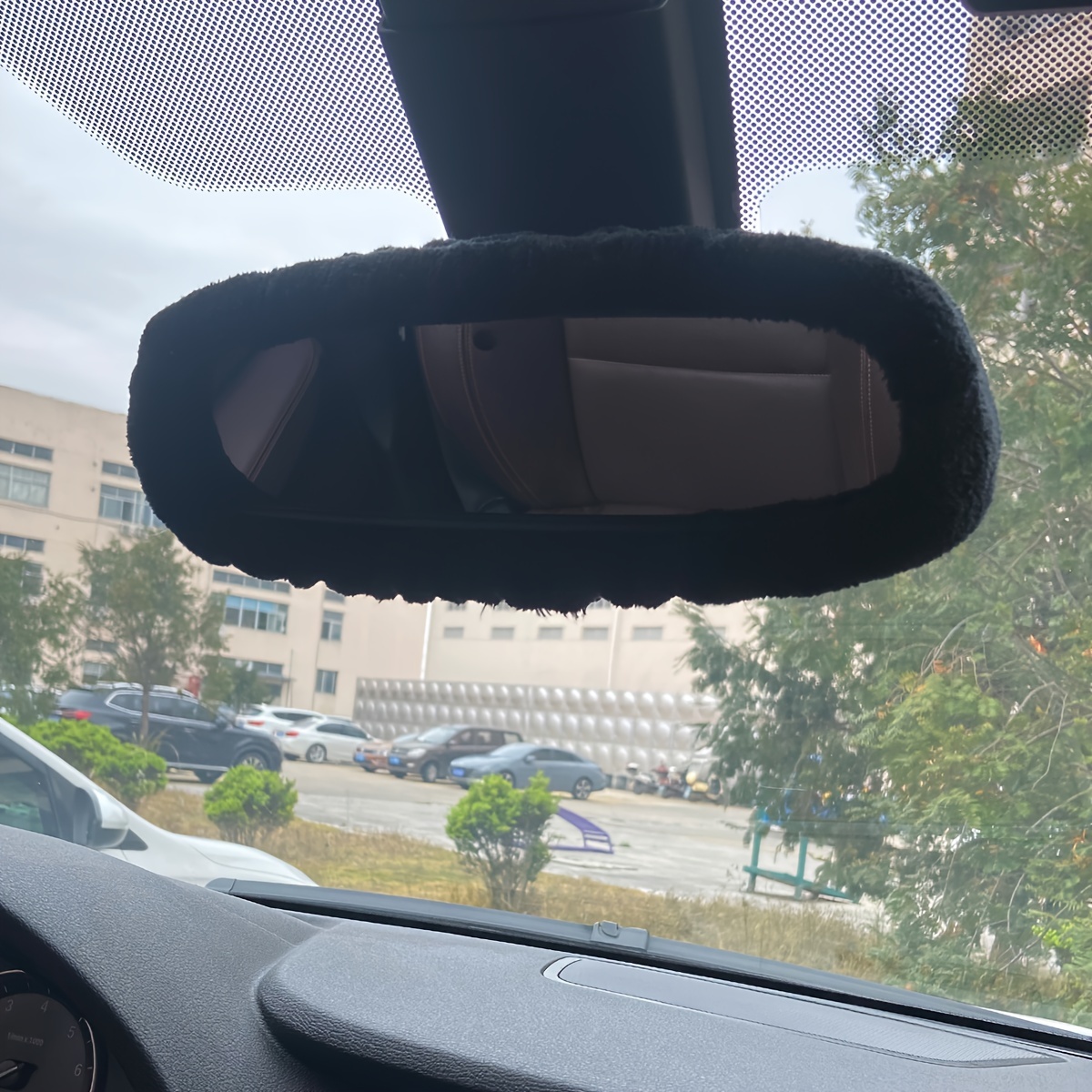 TEMU 1pc Car Rearview Mirror Decorative Protective Case Plush Rearview Mirror Decoration