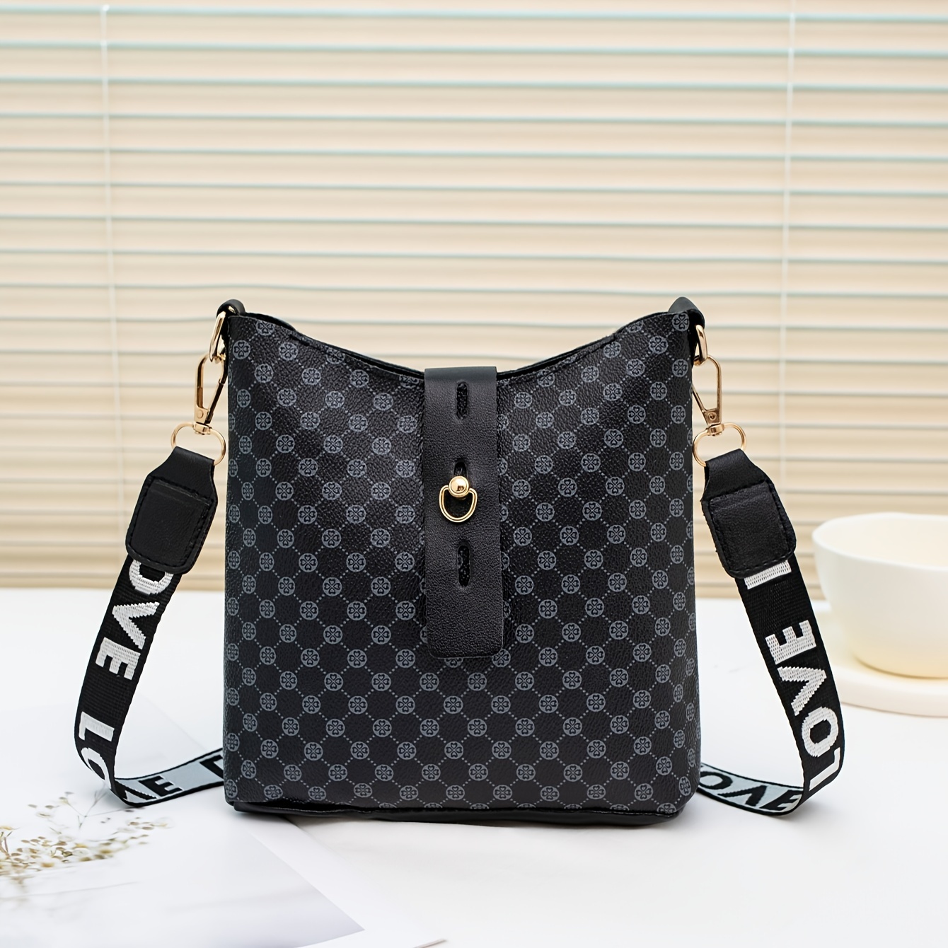 

Women's Fashion Crossbody Bag, Black Polka Dot Pattern, Pu Material, Zip Closure, No Lining, No Oil Edge, Versatile Shoulder Strap, Autumn/winter Collection