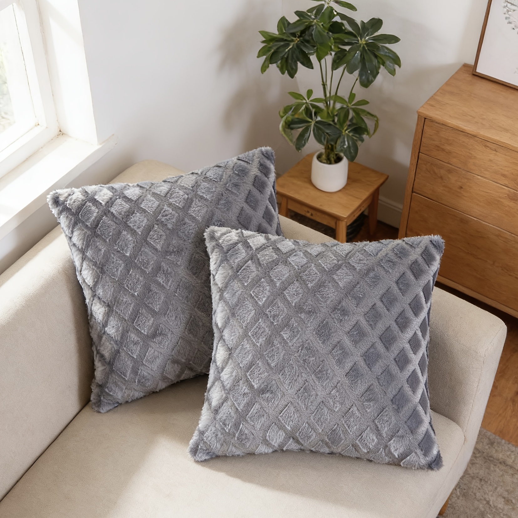 E-shop Ein Set aus zwei geometrisch gemusterten Kissenbezügen, 17x17 Zoll, bequem weich aus künstlichem Plüsch, dekorative Kissenhüllen, geeignet für