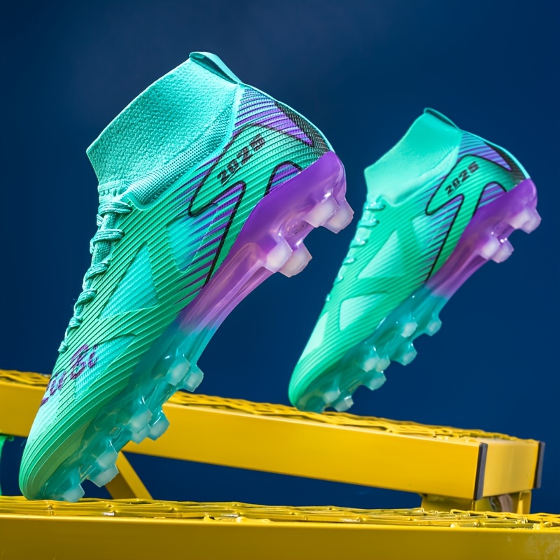 Zapatillas de fútbol de alto diseño y tacos altos, adecuadas para cualquier edad. Diseñadas específicamente para entrenamiento, con suela antideslizante y resistente al desgaste