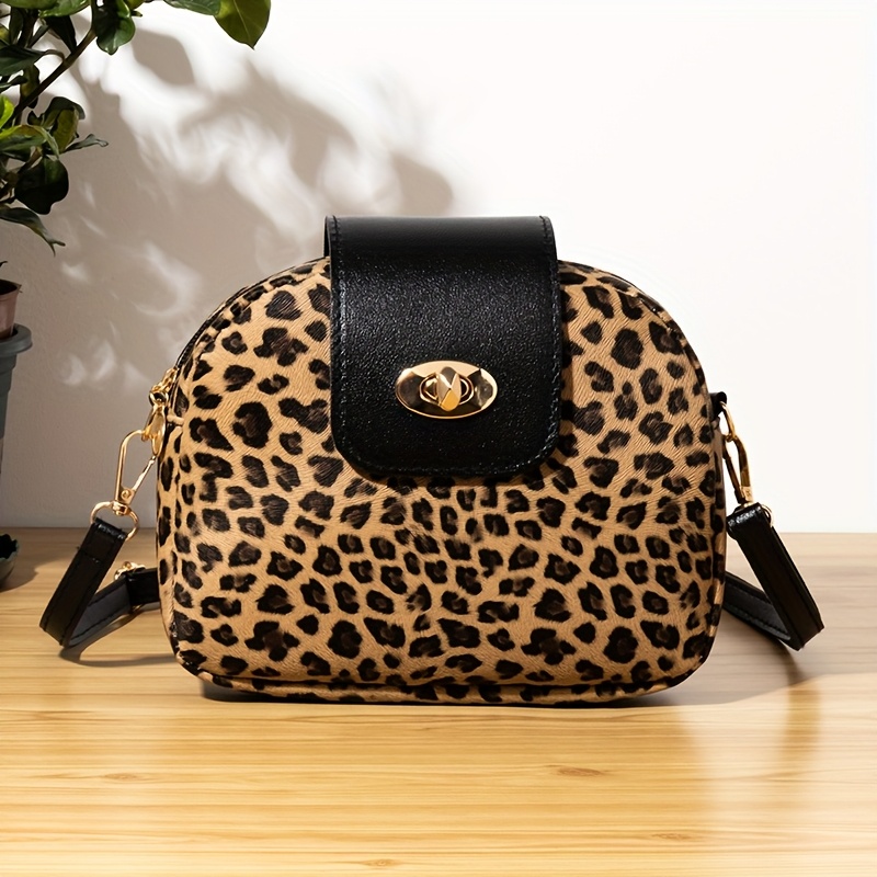 Image of Fashion Leopard Print Women's Casual Crossbody Bag, Flap Design And Zipper Closure, All-match Commuter Shell Bag, Suitable For Parties And Shopping