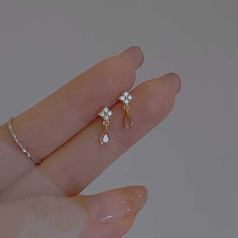 TEMU Boucles d'oreilles clous à pour Femmes avec KC & Synthétique - Charme pour Tenue Décontractée, Cadeau de Saint-Valentin, Style Coréen, Boucles