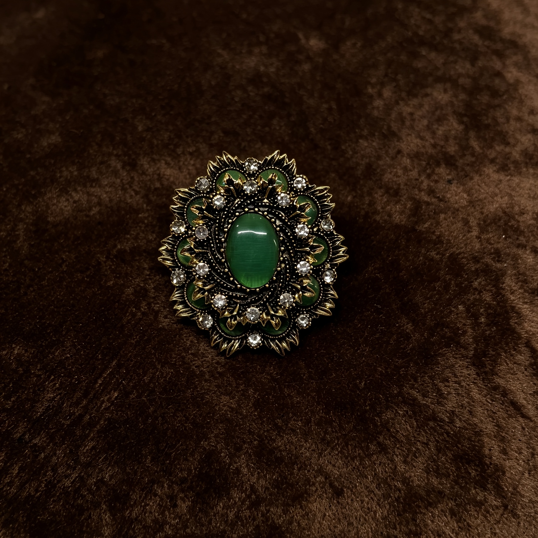 TEMU 1pc Bohemian Court-style Luxurious Irregular Oval Floral Brooch For Women, Suitable For Vacation, Parties, And Daily Wear