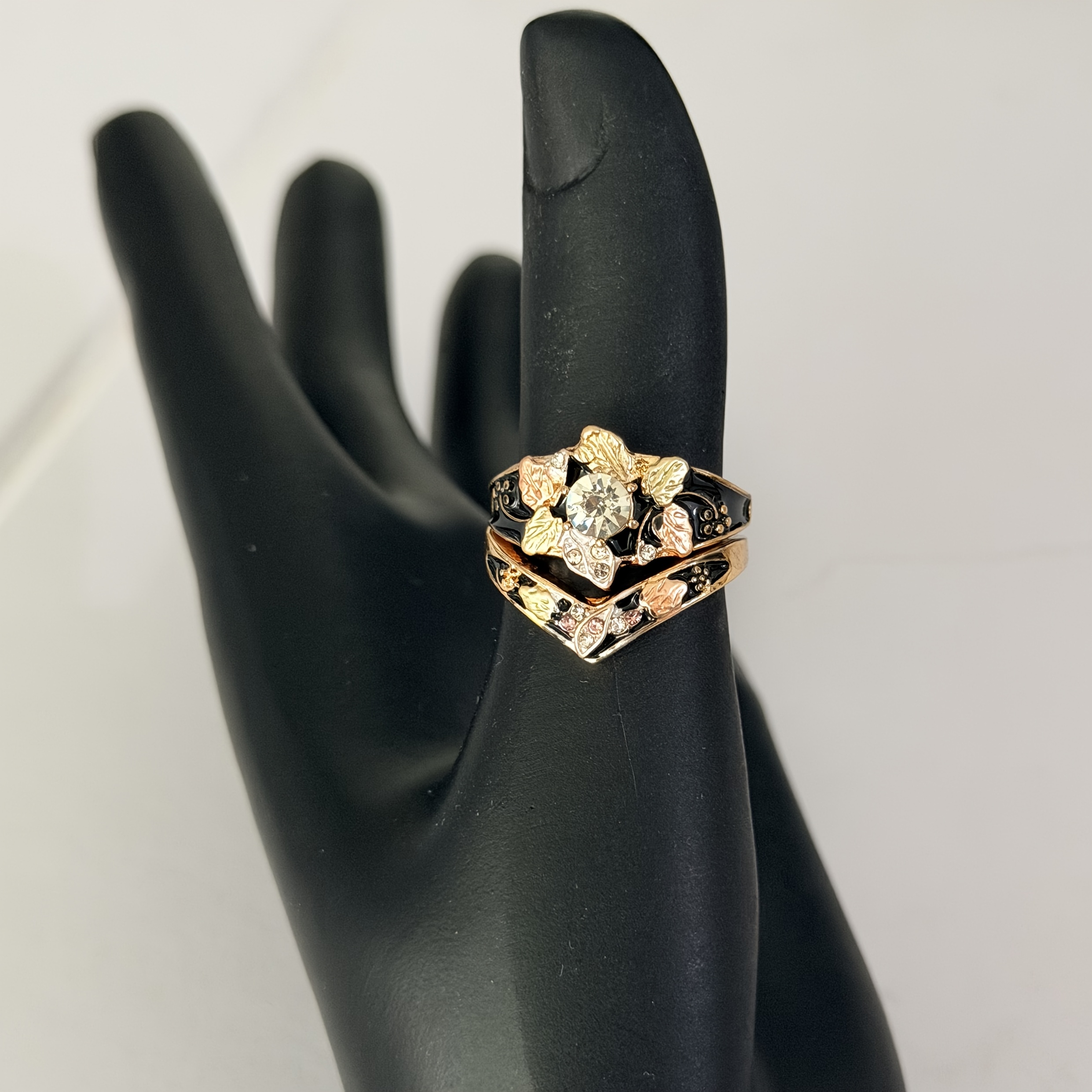 TEMU 2pcs Tricolor Ring, 2pcs Set Of Stacked Rings, Vintage Enamel Ring, Cz Inlaid Floral Engagement Ring Jewelry, Rustic Floral Leaf Ring, Black
