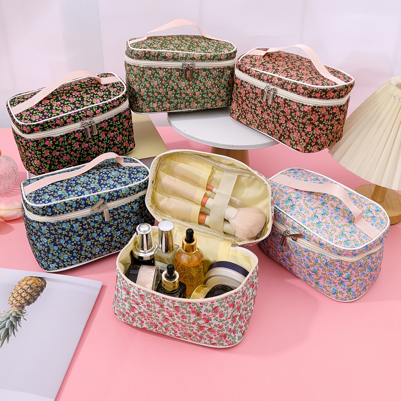 

Cosmetic Bag, Polyester, For & Toiletries