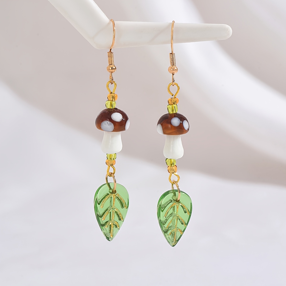 TEMU A Pair Of Bohemian Mushroom Earrings, Creatively Designed With Vintage Mushroom And Leaf Drop Elements, Perfect For Women' Festival Vacations