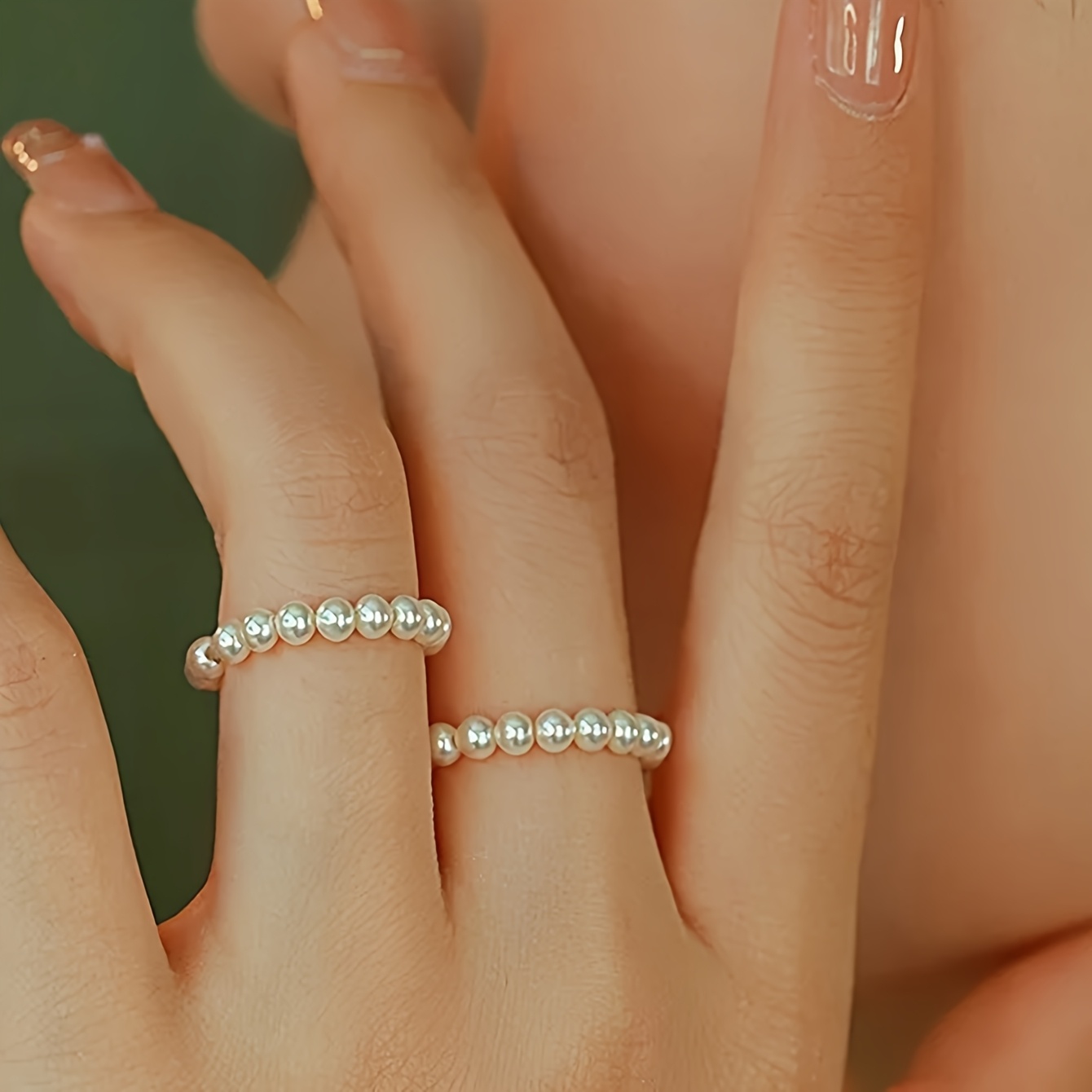 TEMU Conjunto de 2 anillos para mujer, anillo de cuentas elástico fácil de poner, material de de perlas, elástico ajustable, joyería y elegante, muy
