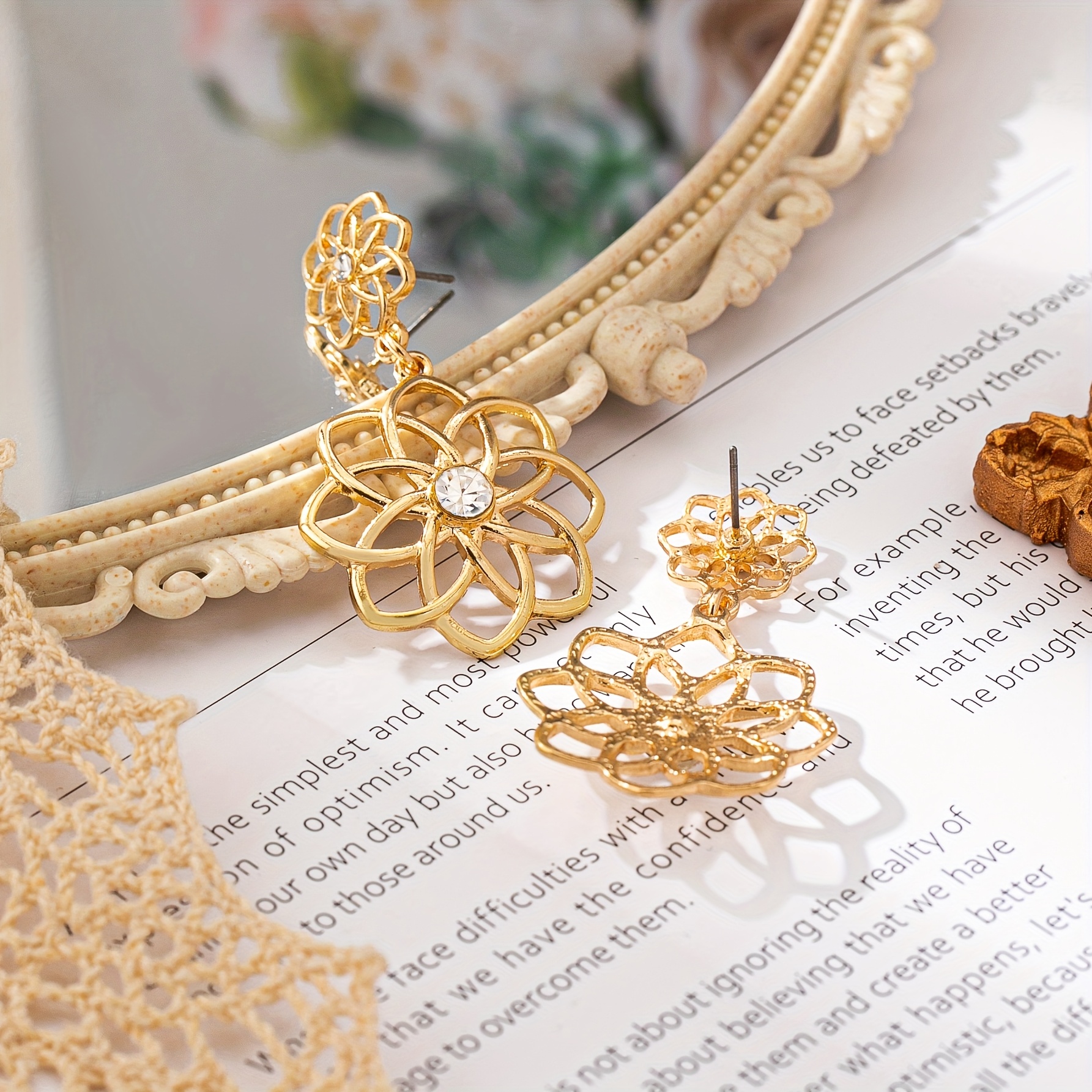 TEMU Un par de pendientes largos florales calados con un estilo de lujo , retro y moderno