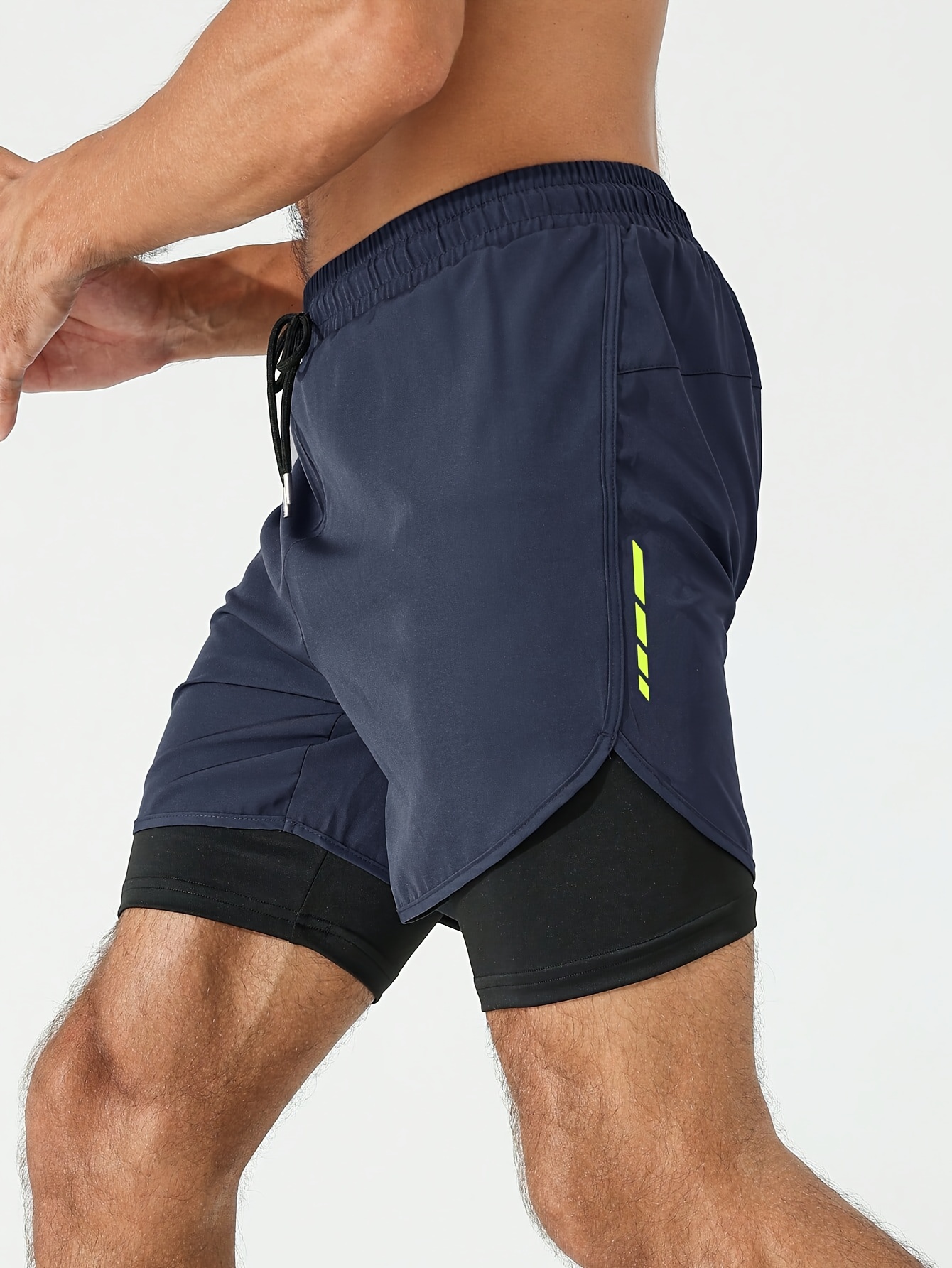 Men'S 2-In-1 Running And Fitness Shorts with a Zippered Back Pocket