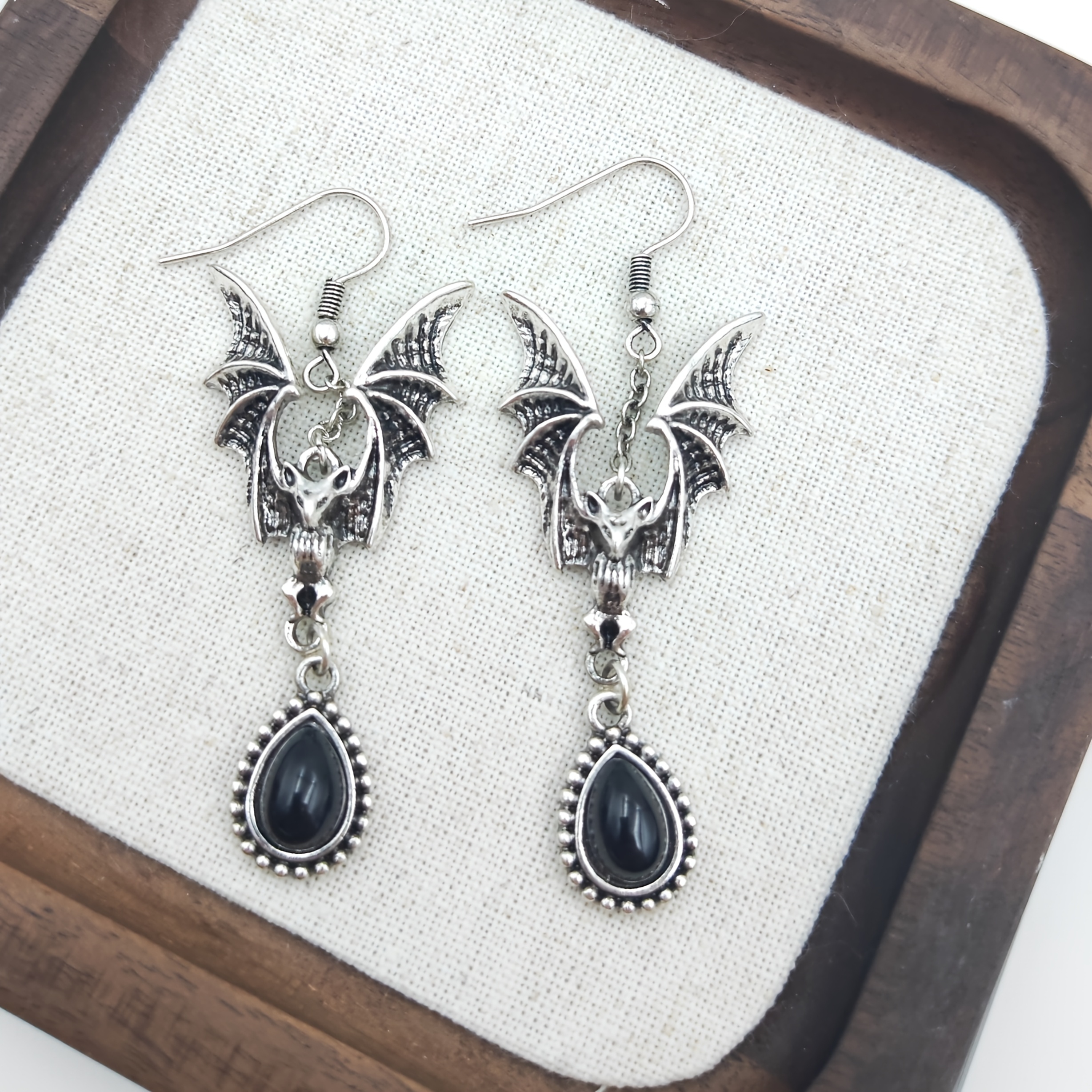 Halloween Bat Heart Pendant Earrings - Gothic Style, Exquisite Design, Essential For Vintage Outfits