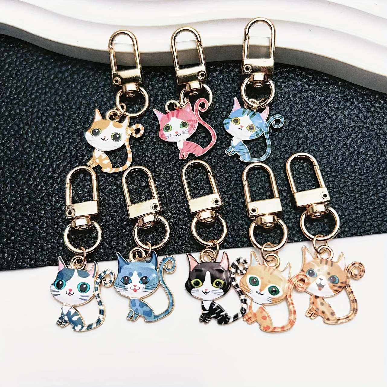 TEMU 8-piece Cat Keychain Set, Alloy Cartoon Animal Key Rings With Carabiner, Decorative Ladies Keychains For Backpacks, Earphones, And Birthday Festivals Accessories