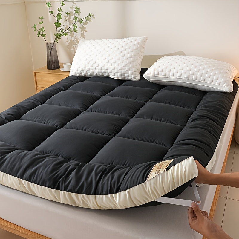 1pc Luxury Mattress Topper, Instant Warmth for Winter Cold Protection, Ultra-Soft, Comfortable, and Thickened Thermal Pad with Four-Corner Straps, Three-Dimensional Quilted Mattress Protector. Skin-Friendly, Breathable, and Fluffy, the Top Choice