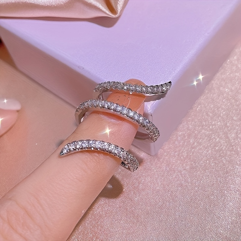 Creative Intertwined Lines Lady's Ring