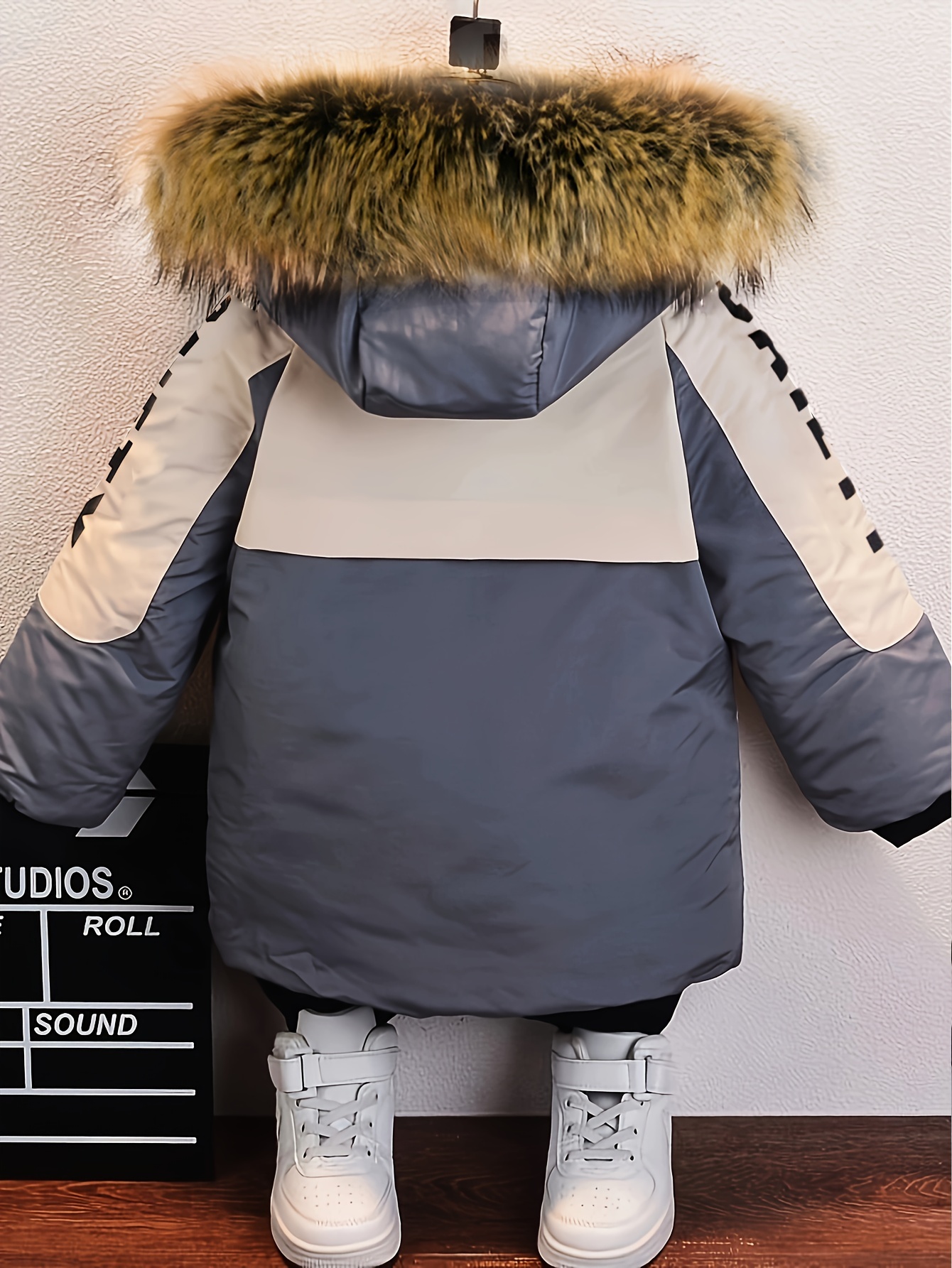 Boys' Winter Coat with Plush Hood & Faux Fur Lining - Thickened Cardigan Collar, Long Sleeve, Front Pockets, Regular Fit Casual Outerwear for Fall/Winter, Boy Winter Coat, Fall Winter Apparel, Durable Coating Finish