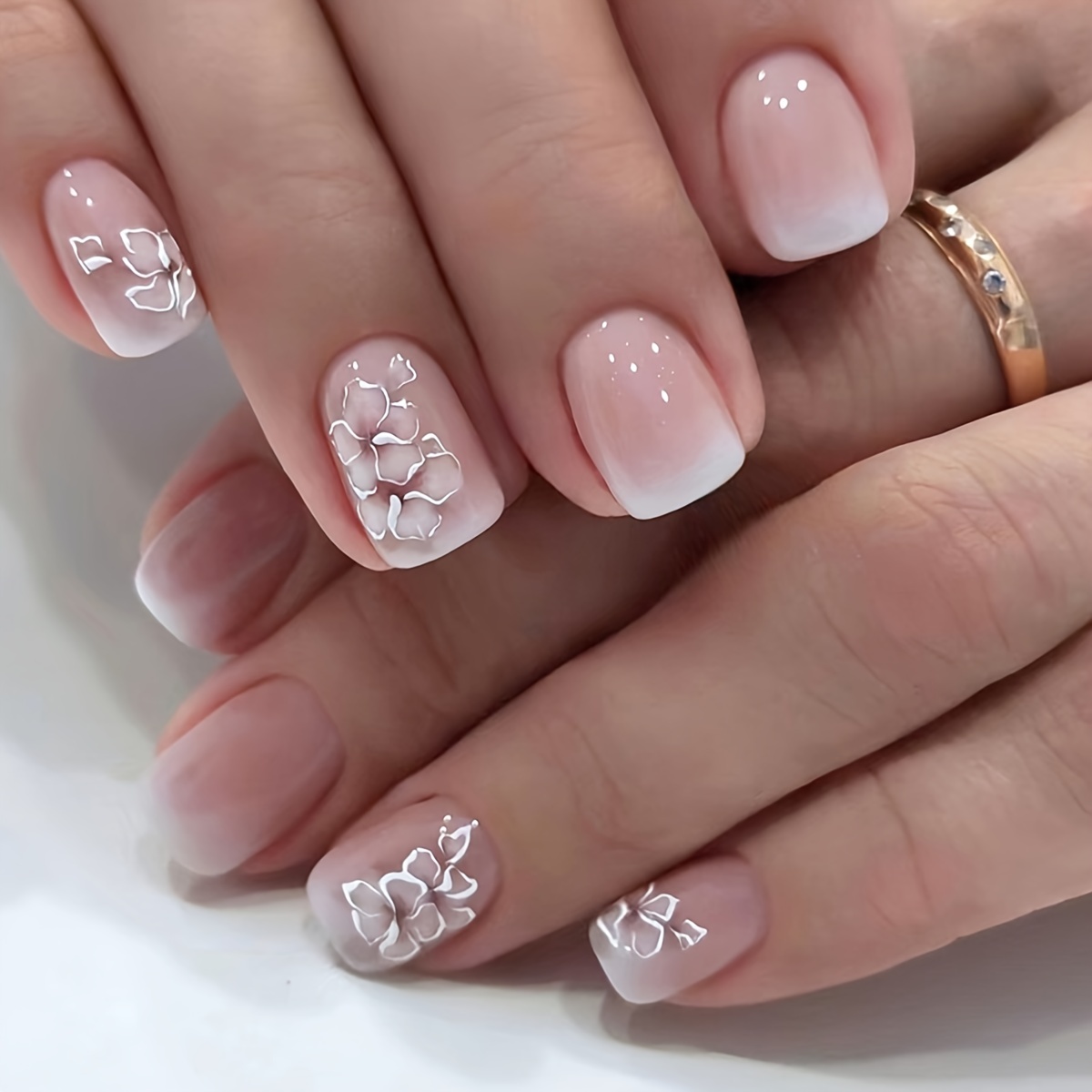 E-shop 24 Stück Kurze Quadratische Rosa Farbverlauf Blumen Press-On Nägel, mit 1 Stück Nagelfeile und 1 Stück Gel Kleber