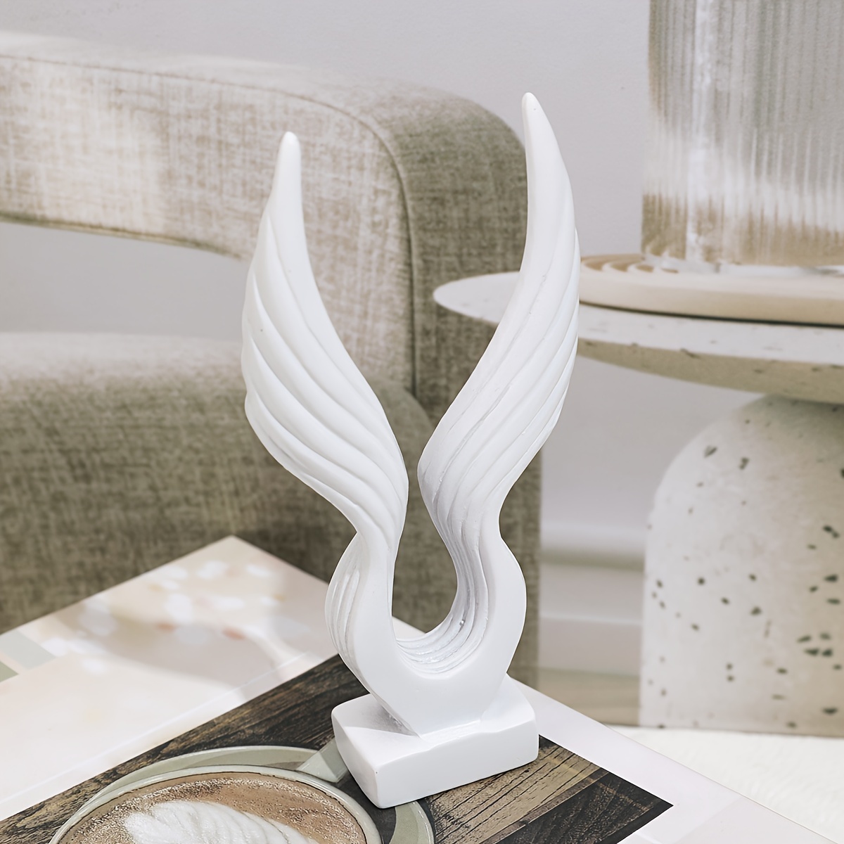 

vintage Verity" Elegant Wings Resin Craft - Decorative Ornament For Home & Office