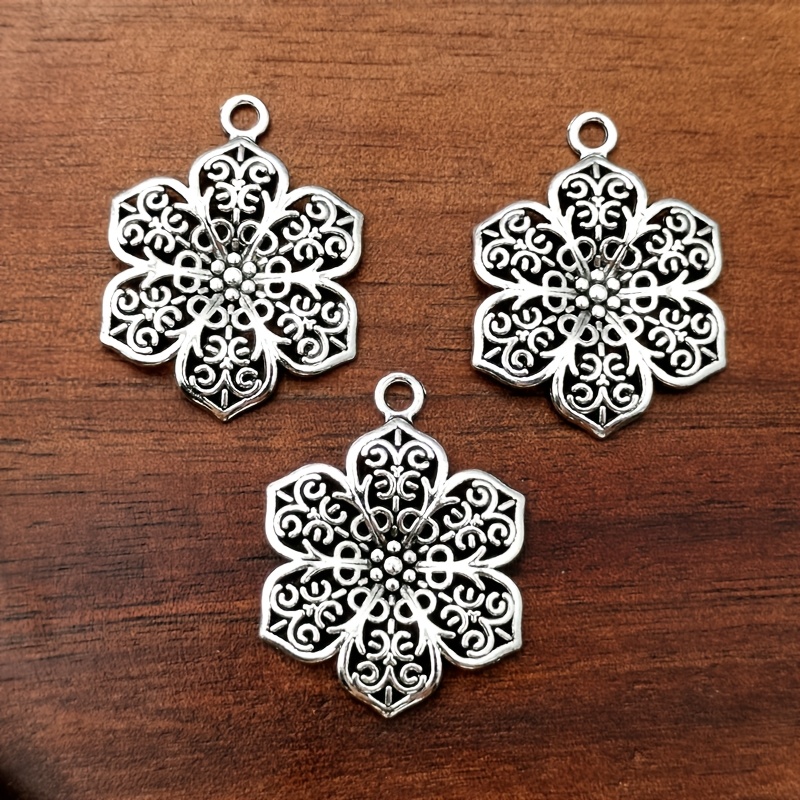 6pcs Retro Floral Charm Pendant Necklace & Earrings Set