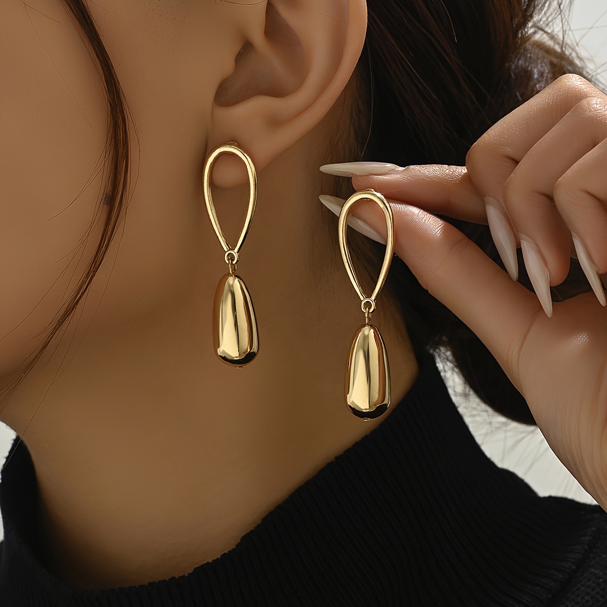 

1 Pair Of Dangle Earrings Golden Waterdrop Design Match Daily Outfits Party Accessories Symbol Of Beauty And Elegance Casual Dating Decor