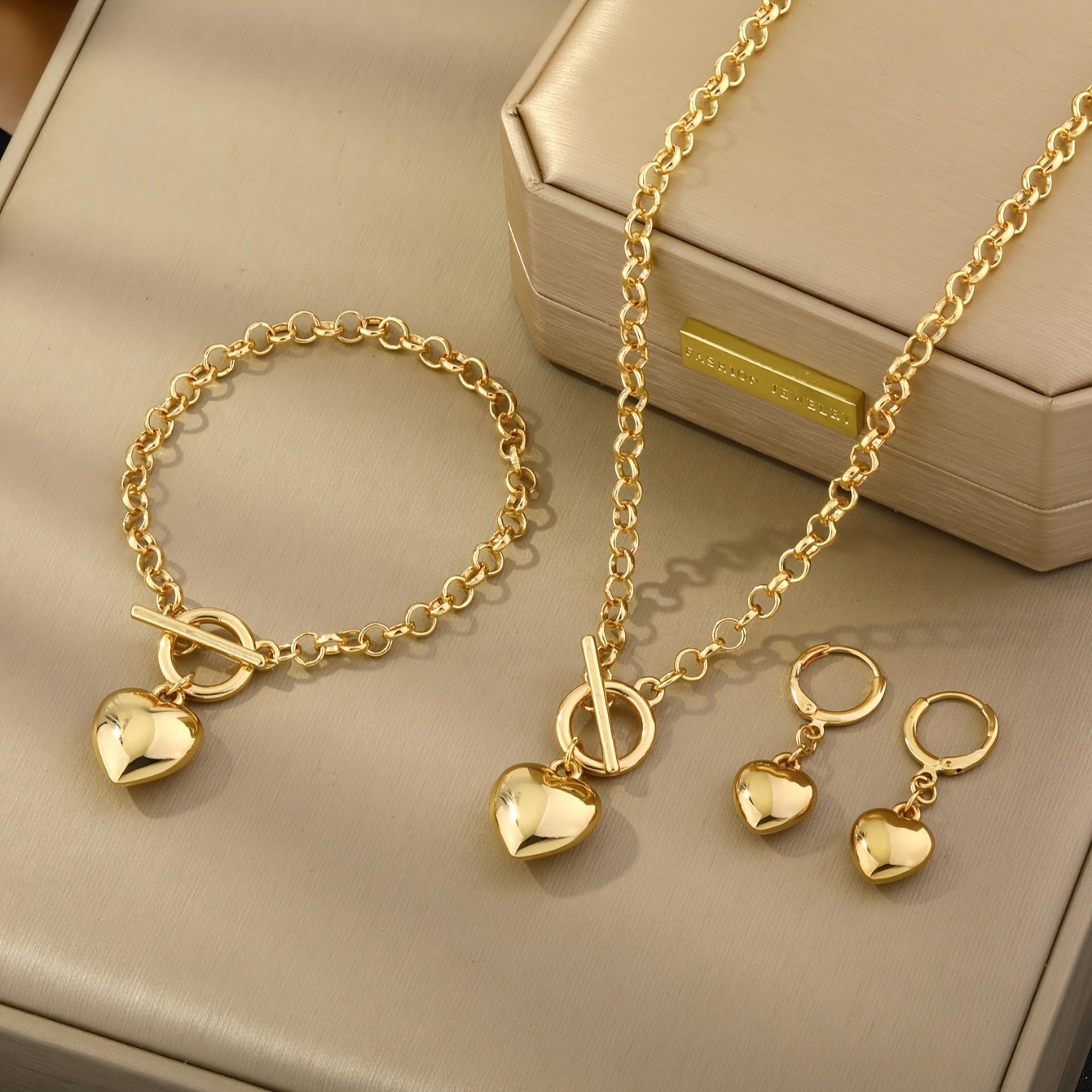 1 Conjunto de Colar, Pulseira e Brincos de Coração Brilhante de Luxo Ocidental