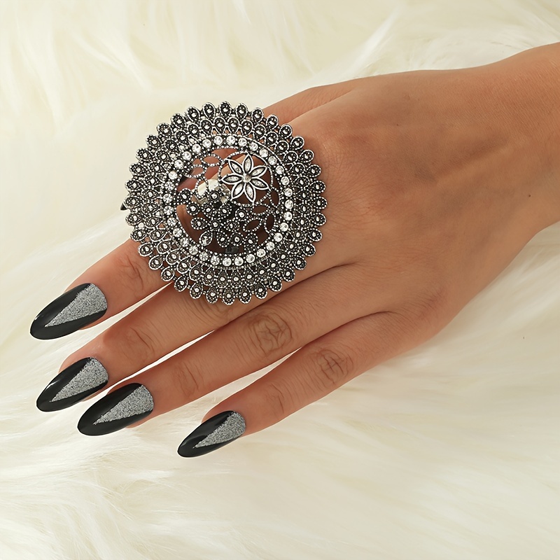 TEMU 1pc Vintage Classic Hollow , Trendy Style, Jewelry