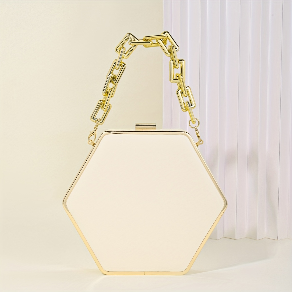 Elegant Hexagonal Clutch Bag with a Large Chain, Perfect for Evening Events, Parties, And Weddings.