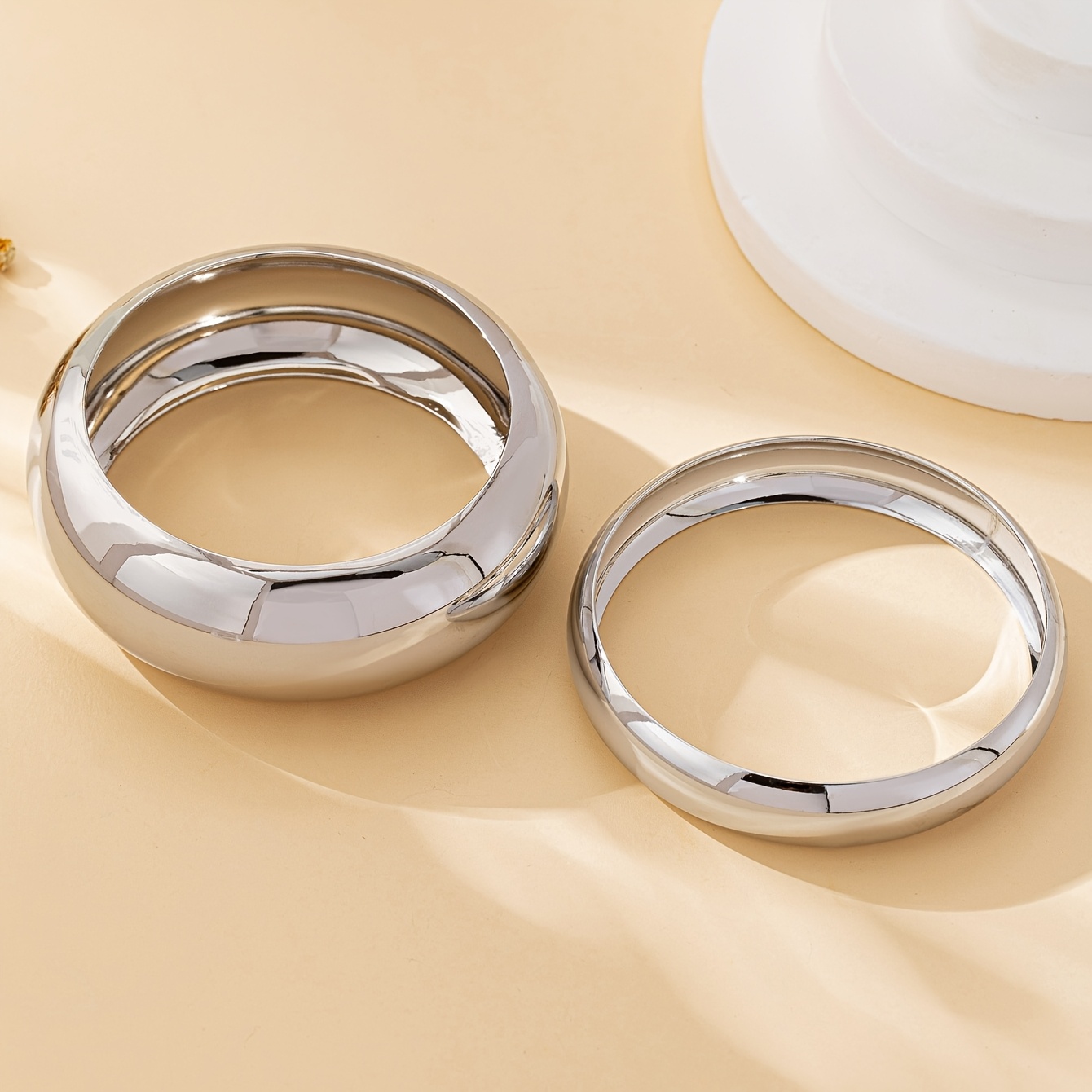 2pcs Bohemian Style Thick Bangle Set, Glossy Finish