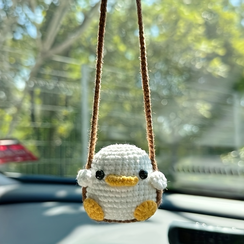 

1pc Crochet Pop Fidget Toy, Swing Animal Polyester Car Mirror Hanging Charm, Cute Handcrafted White Crochet Pendant For Adults (14+), Unique Car Interior Accessories & Indoor Decor Gift