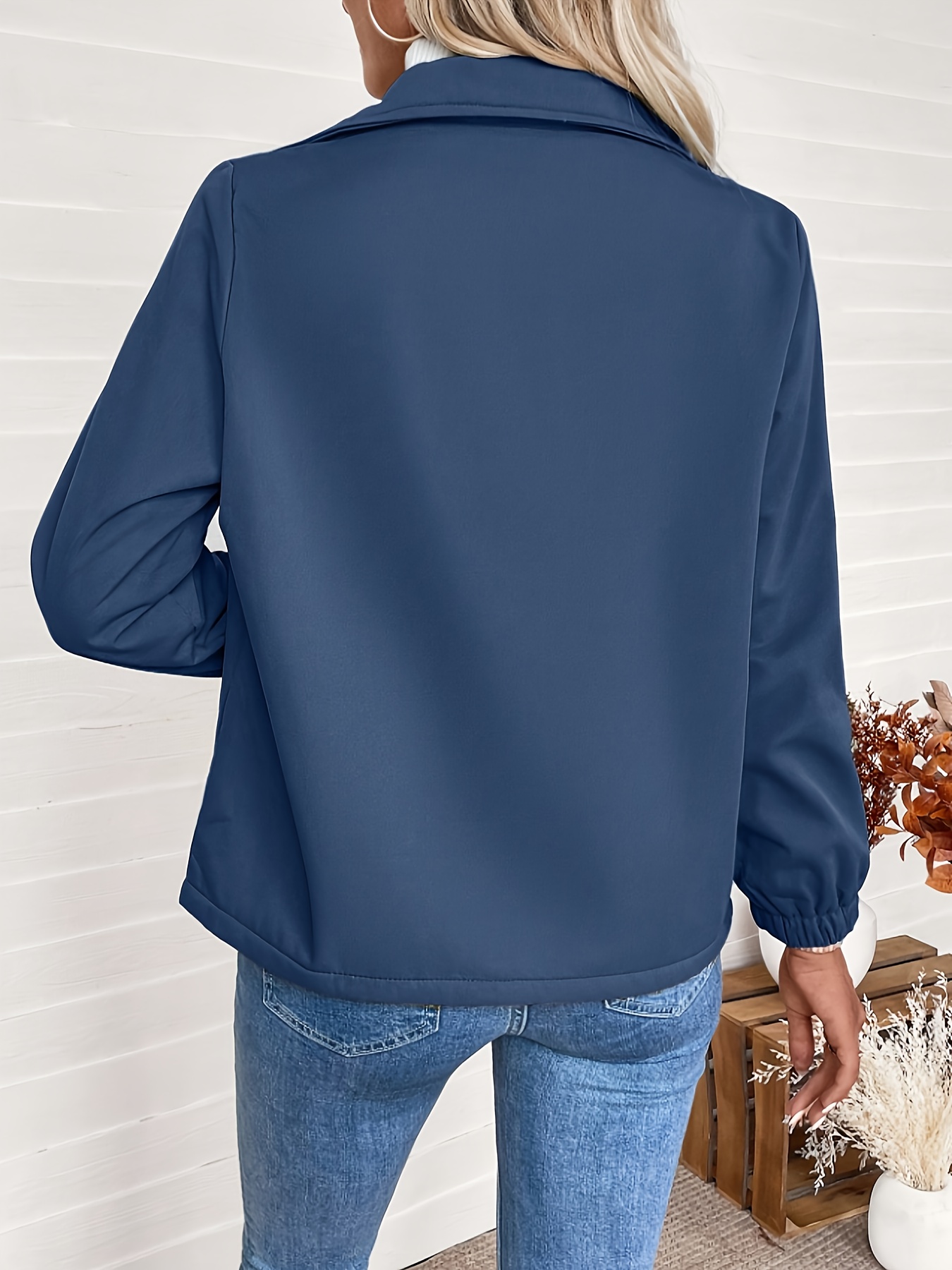 Alternative view of Chaqueta acolchada con cierre para mujer, cómoda y cálida, color azul marino con cuello de polar beige, mangas…