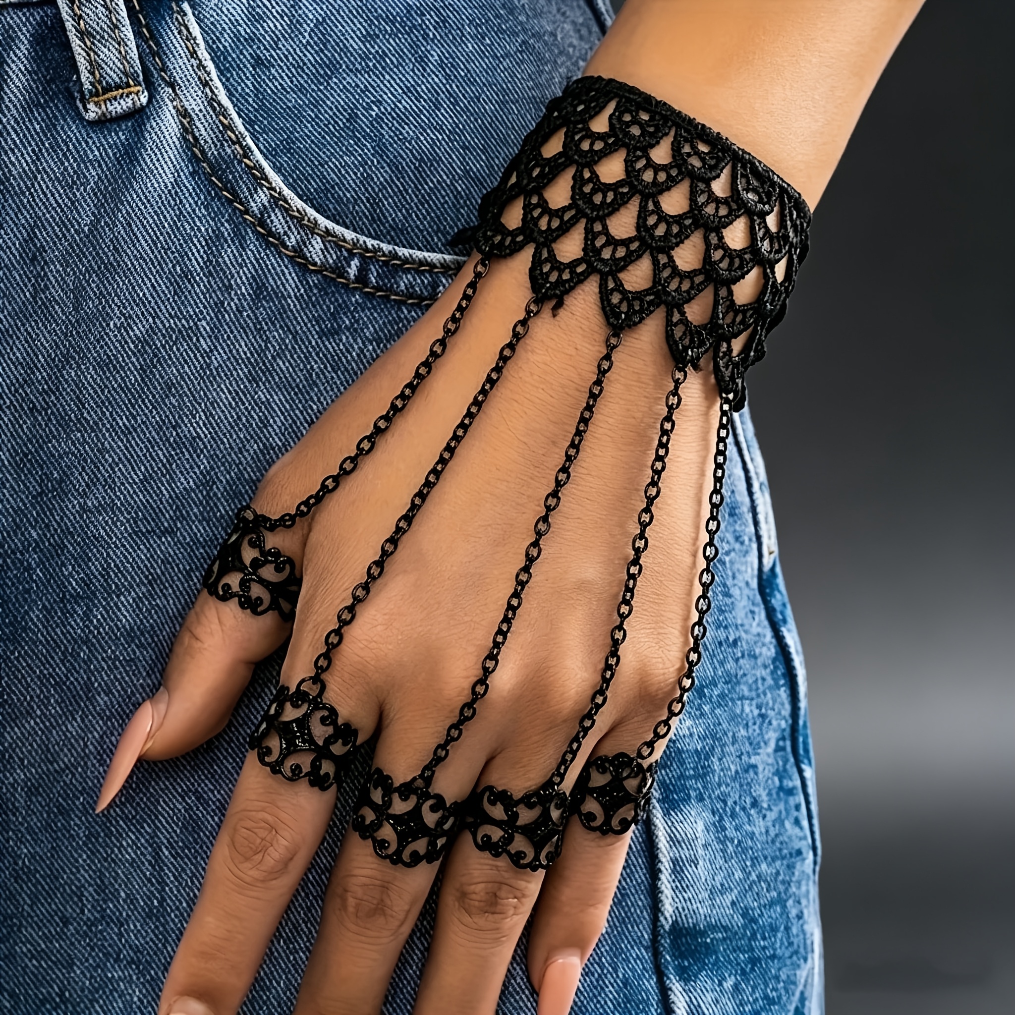 TEMU A Gothic-style Women's Bracelet, A Fashionable Dark Trend Lace Halloween Accessory