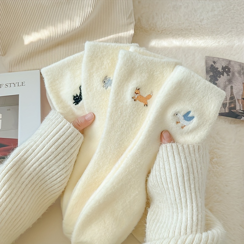 

4pcs Cozy Fleece-lined Crew Socks For Teens - Warm & Soft Mid-calf Socks With Cute Animal Embroidery (fox, Bird, Bear) - Winter & Autumn, Korean Style, White, Girls' Home Floor Socks, Cute Socks