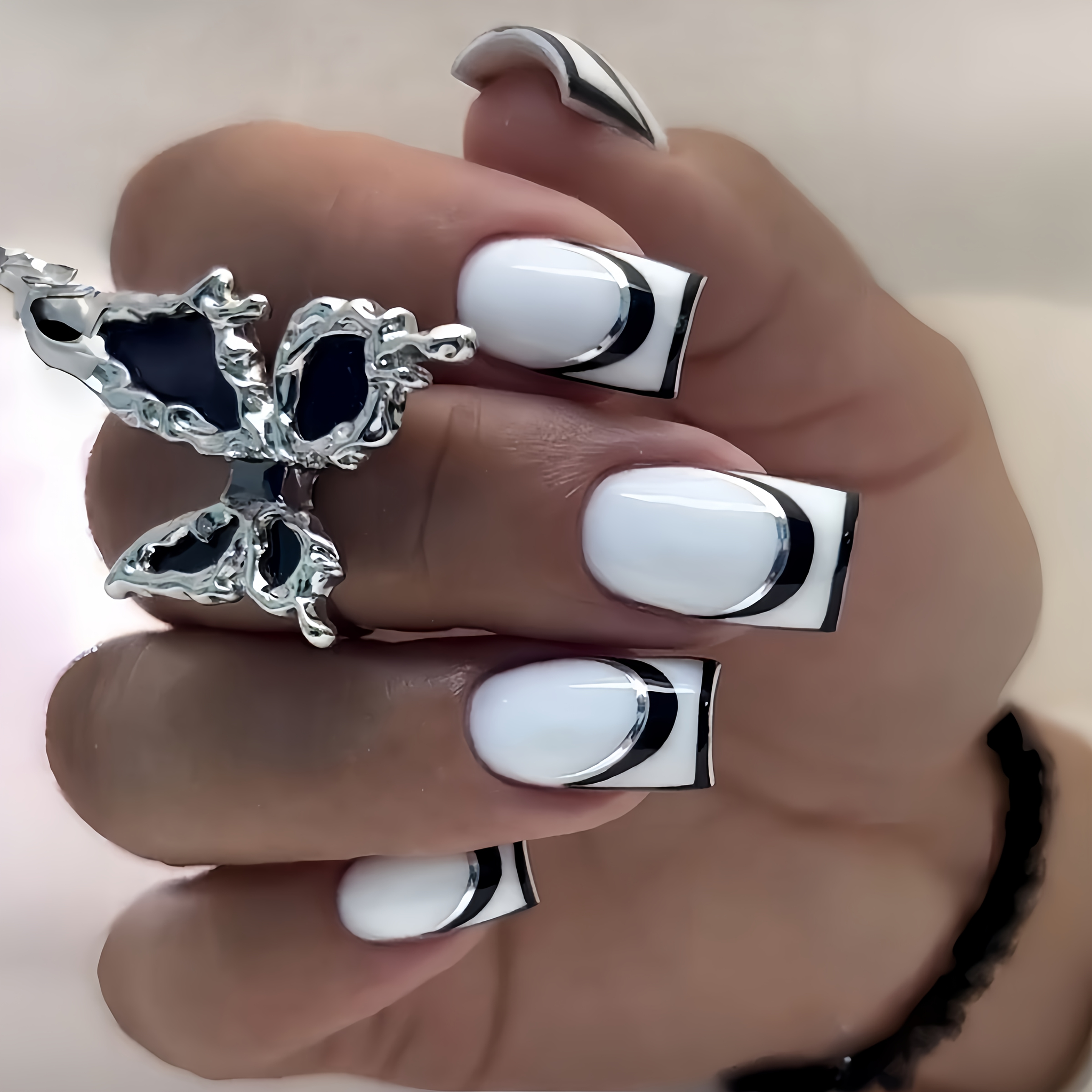 TEMU 24pcs Black And White French V-shaped False Nail Stickers, Medium Length Square Nails, Black And White Line French Pattern, 12 Sizes Universal